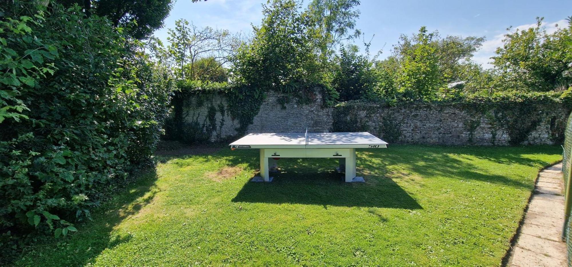 Le Manoir  Gite 4 Personnes Avec Piscine Et Bain Nordique Proche Des Plages Du Debarquement מראה חיצוני תמונה