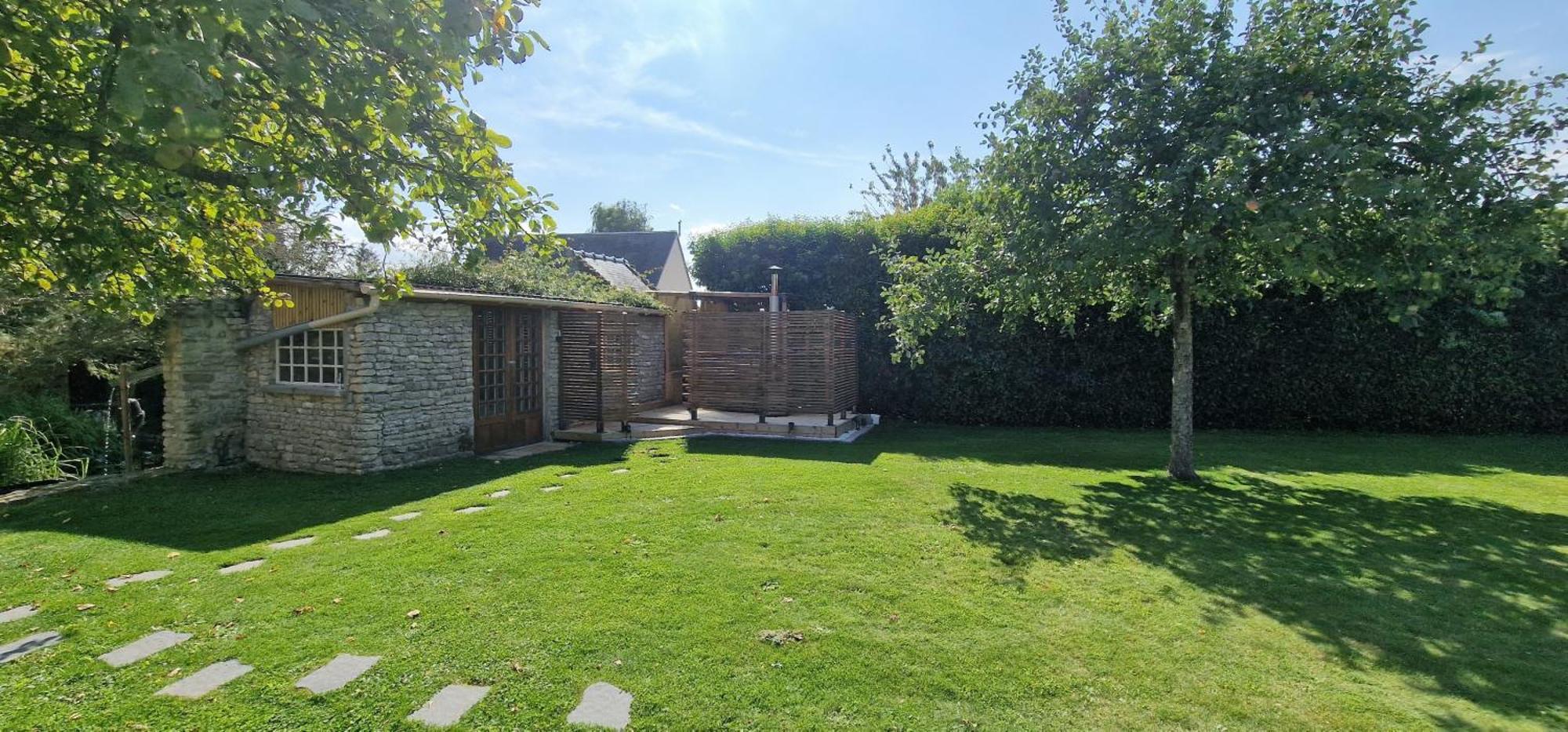 Le Manoir  Gite 4 Personnes Avec Piscine Et Bain Nordique Proche Des Plages Du Debarquement מראה חיצוני תמונה
