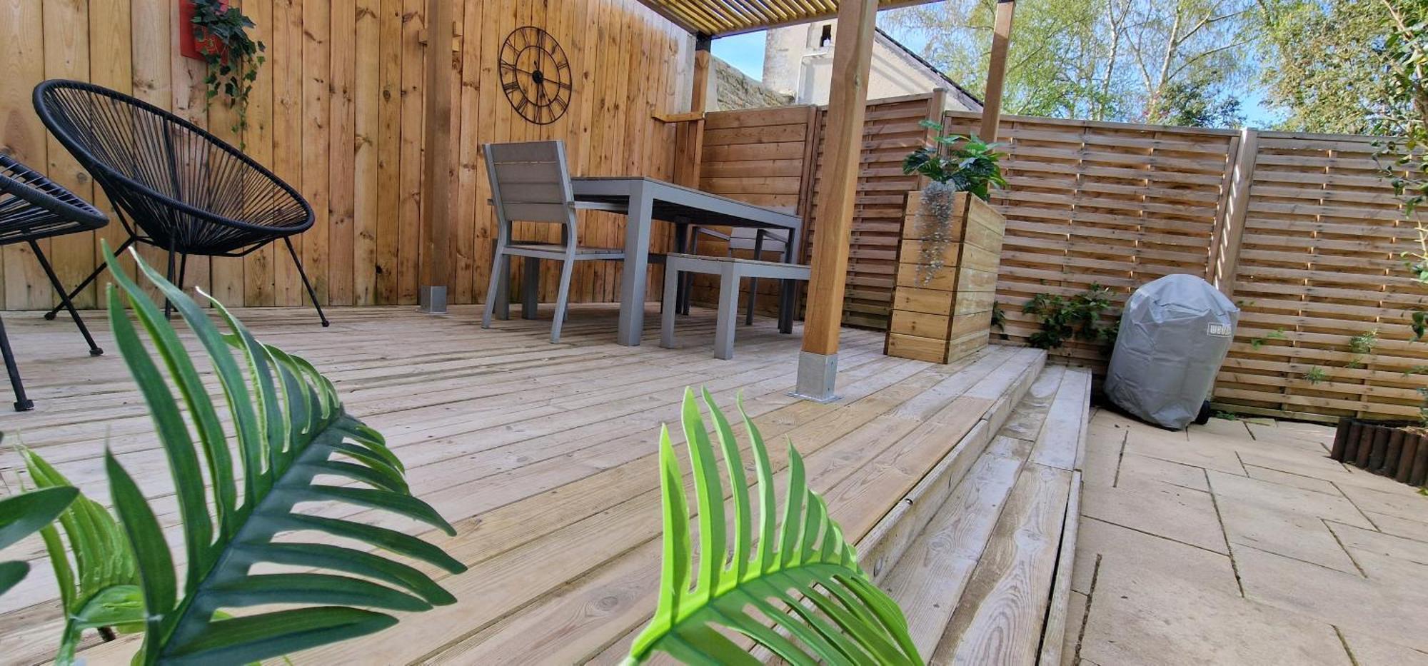 Le Manoir  Gite 4 Personnes Avec Piscine Et Bain Nordique Proche Des Plages Du Debarquement מראה חיצוני תמונה