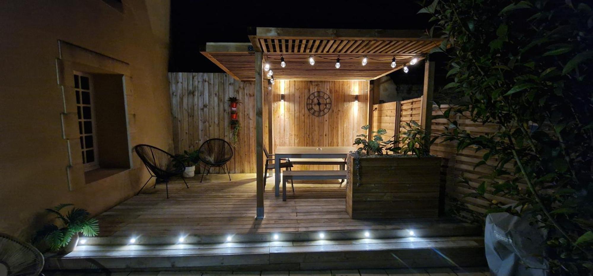 Le Manoir  Gite 4 Personnes Avec Piscine Et Bain Nordique Proche Des Plages Du Debarquement מראה חיצוני תמונה